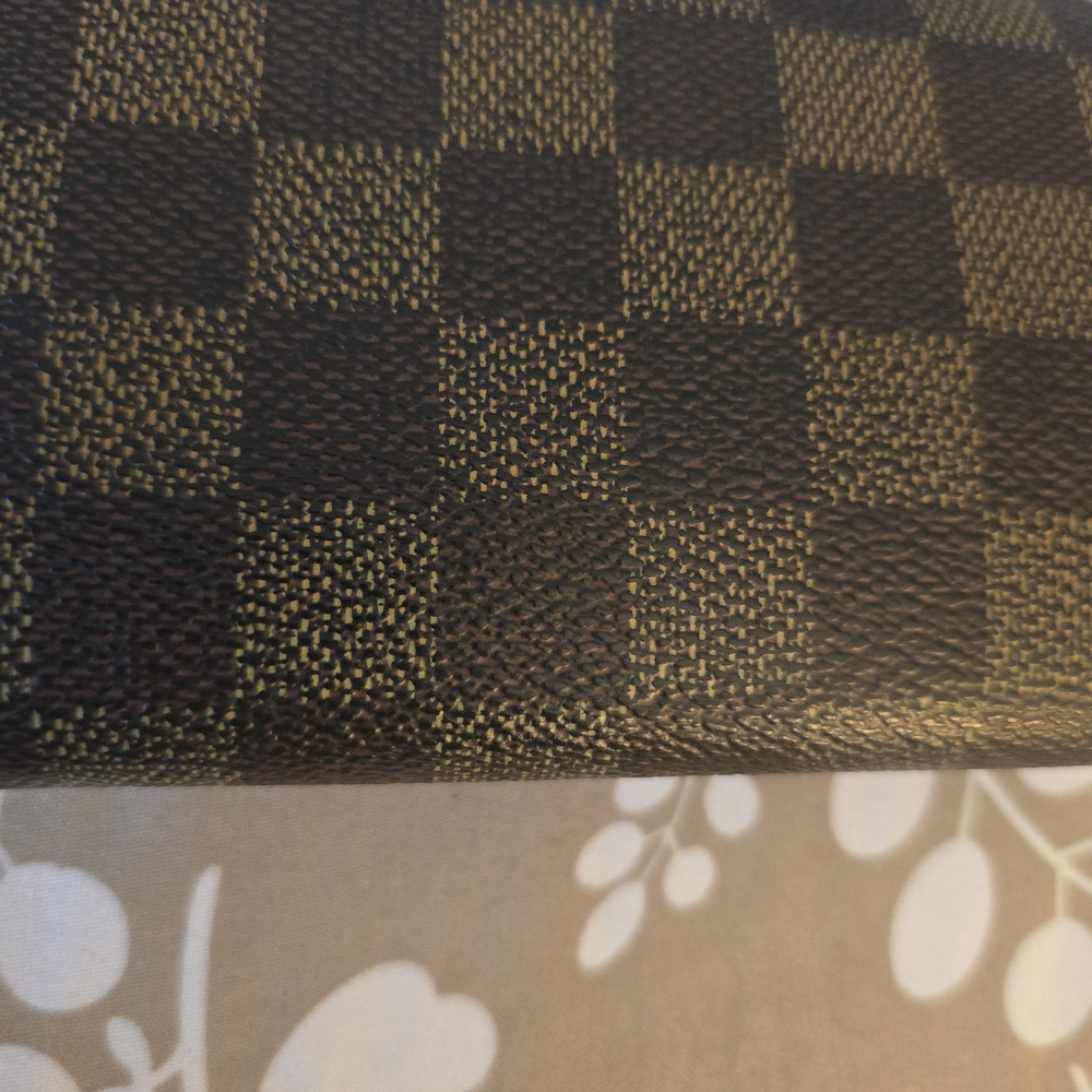 Louis Vuitton Damier Ebene Wallet - Picture 4 of 13